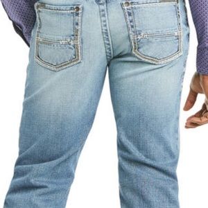 Ariat M2 33x34 jeans